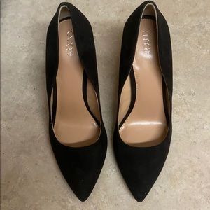NEW Black Faux Suede Pumps